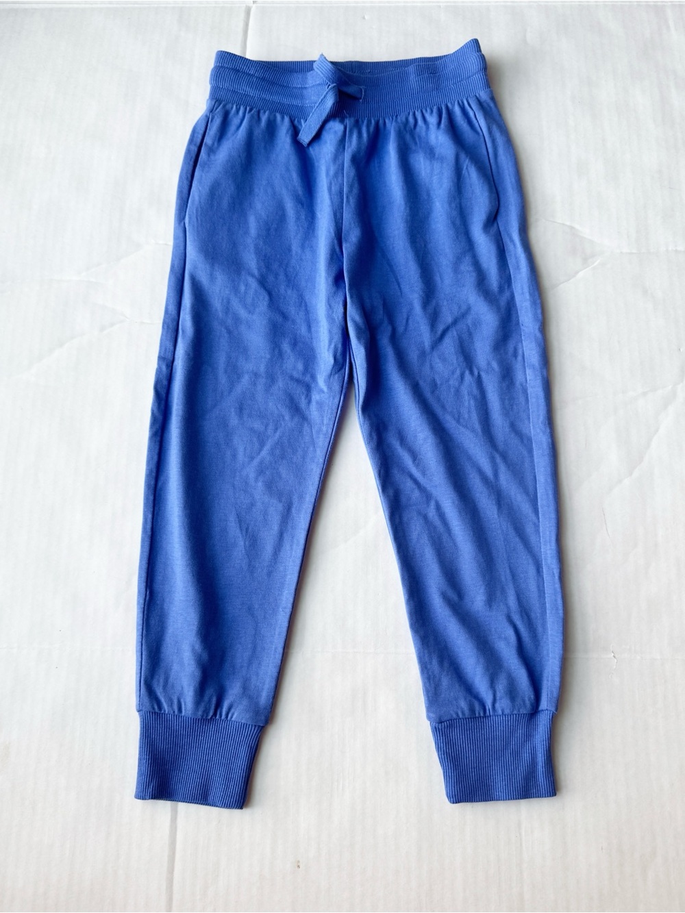 New Boys Lightweight Organic Cotton
Sweatpants in Periwinkle Blue Size 5T
NWOT